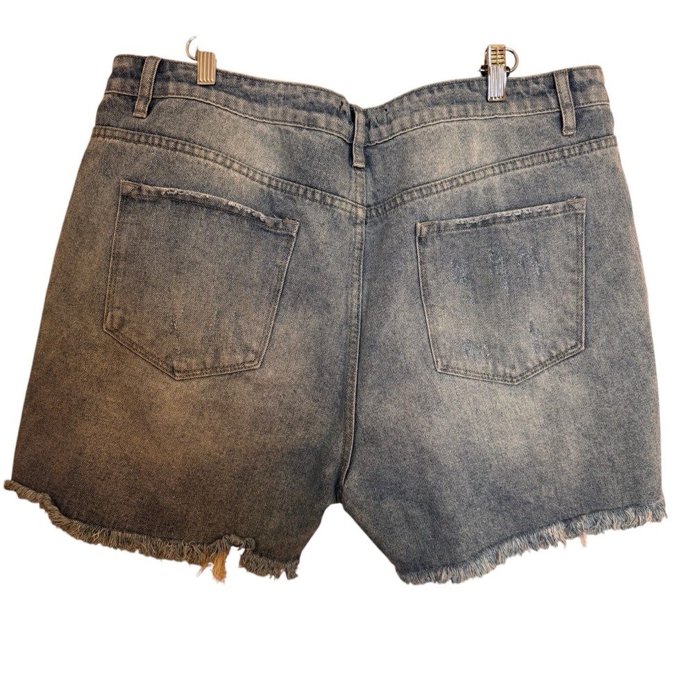 NWT KanCan Distressed Denim Jean Shorts 2XL - Picture 3 of 4